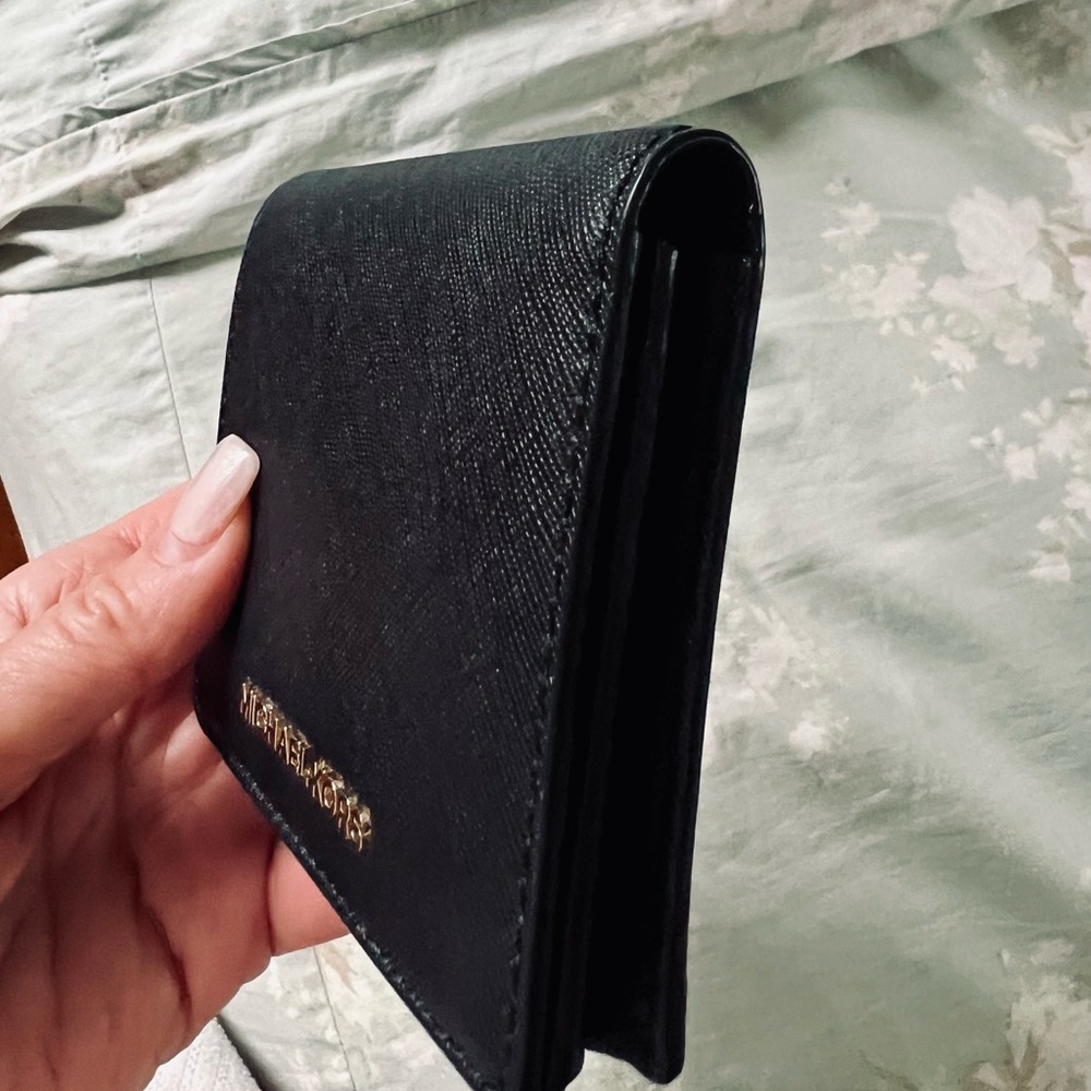 Michael Kors Black Key & Card Holder - Picture 6 of 9